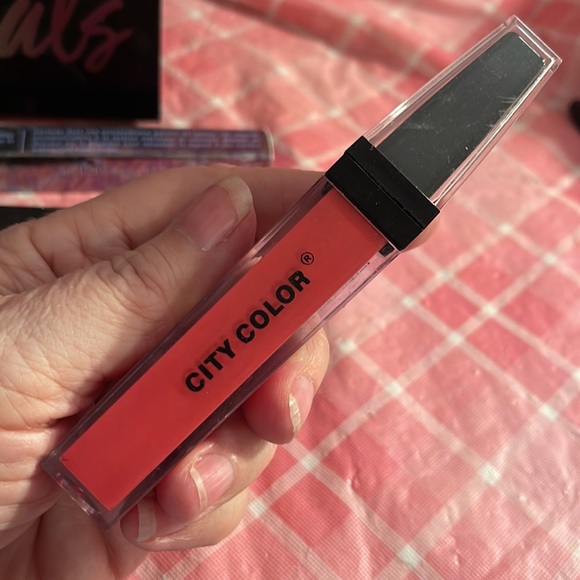 🎈SALE🎈🎀#20.MAKEUP BUNDLE🎀 - Picture 6 of 15